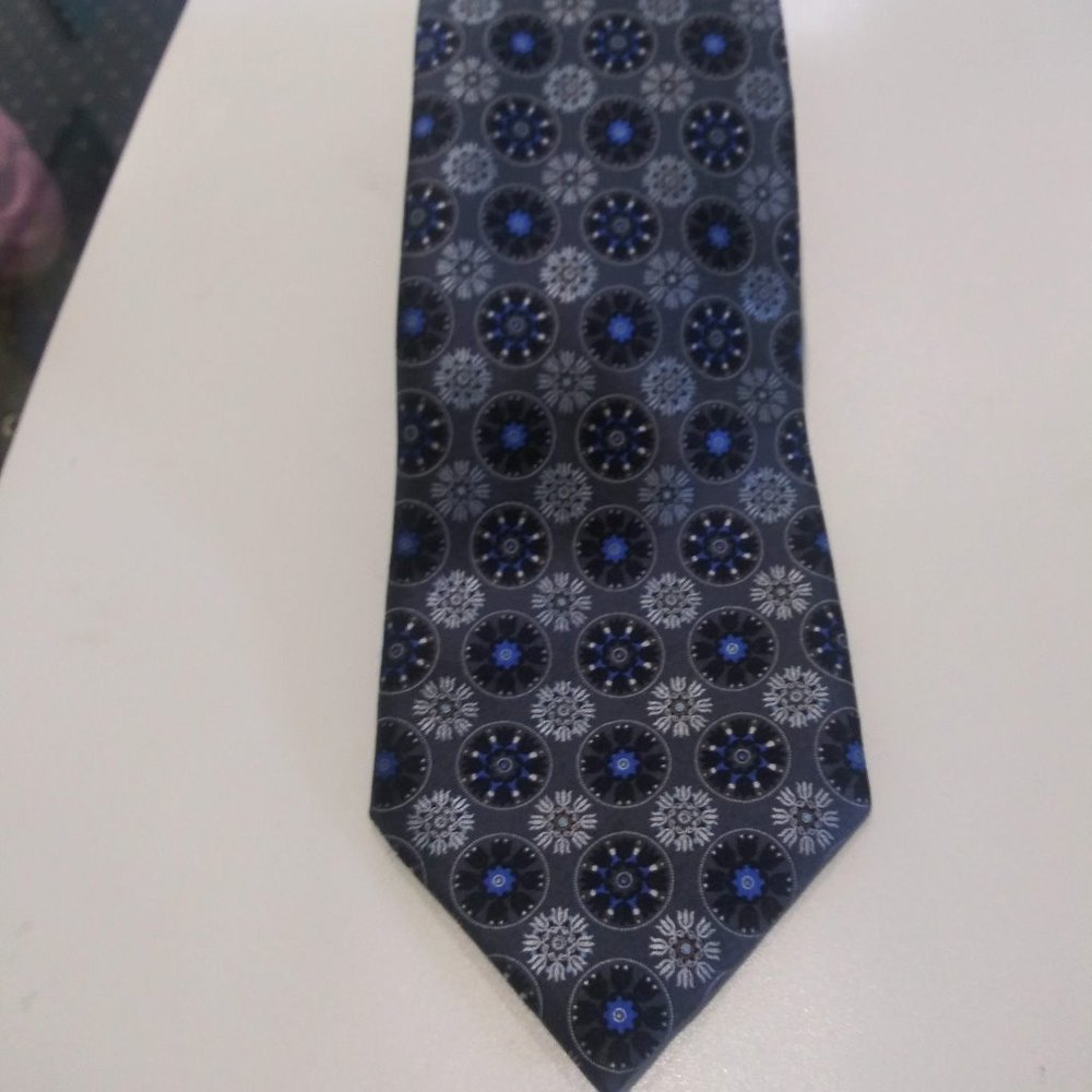 ENMEREGILDO ZEGNA  BY NEIMAN MARCUS MENS TIE